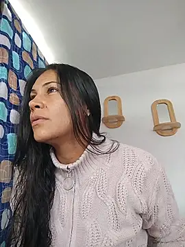 KittyHoleshot87 online show from February 9, 2026, 4:00 pm