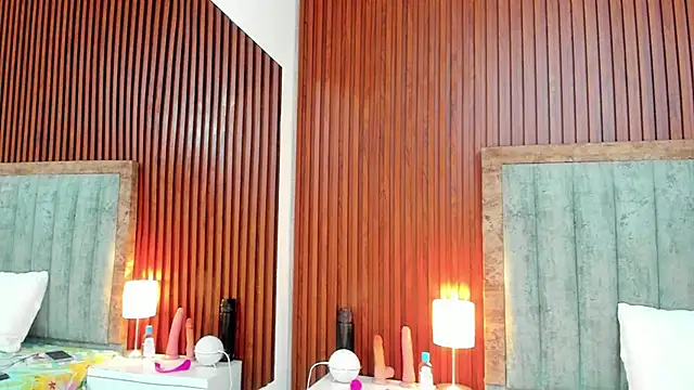 keisha collins online show from October 17, 2025, 11:35 am