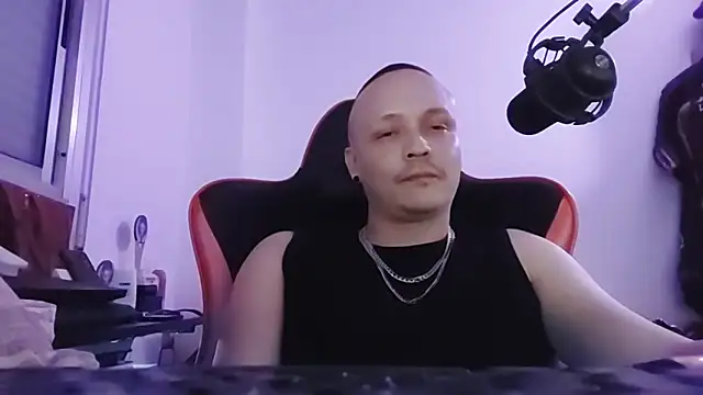 Snapshot of Aleix88Rider chatting on November 11, 2025, 6:41 pm Aleix88Rider online show from November 11, 2025, 6:41 pm