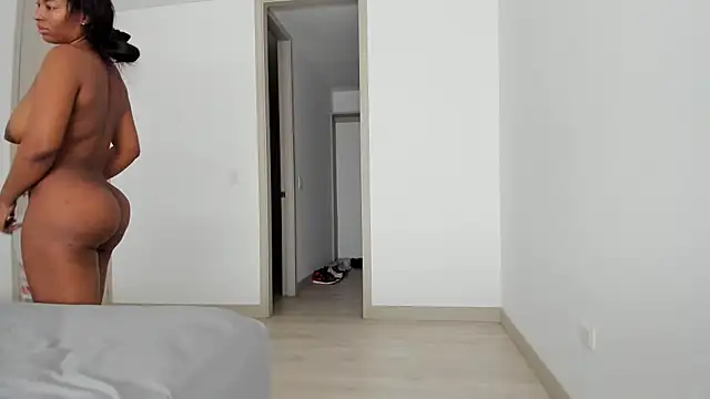 Snapshot of Meganbelford1 chatting on February 24, 2026, 2:04 pm Meganbelford1 online show from February 24, 2026, 2:04 pm