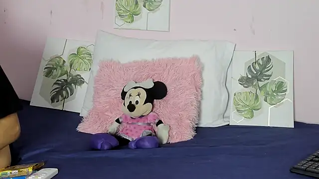 Lady rossee online show from November 8, 2025, 1:44 pm