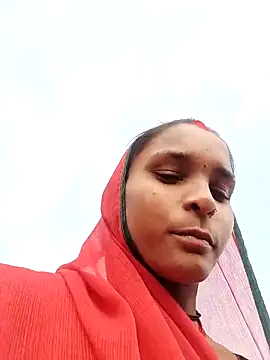 Idhika Jha online show from October 16, 2025, 3:18 am