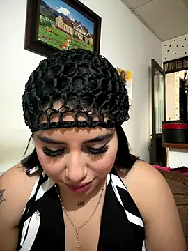 Sophie Dreamss online show from November 15, 2025, 8:38 pm