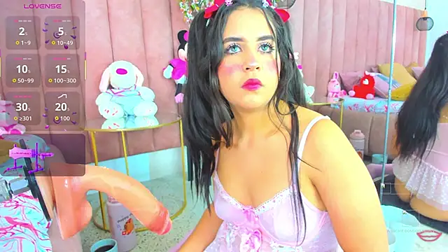 LizzyOlsen online show from November 1, 2025, 5:31 am