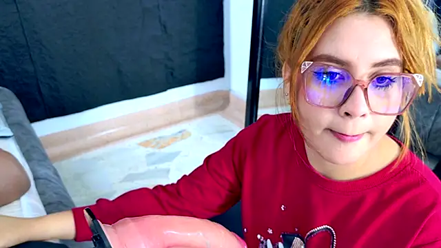 LizzyOlsen online show from April 24, 2026, 4:48 am