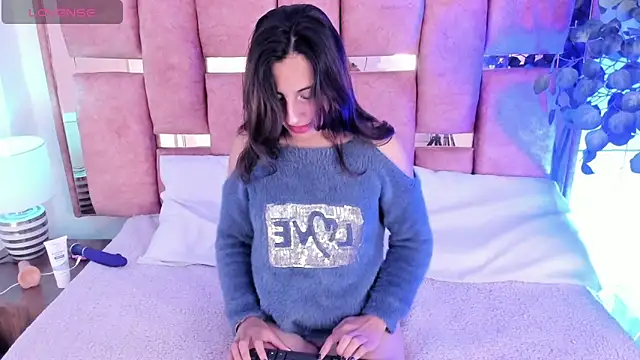 angelica cute12 online show from October 13, 2025, 7:47 pm