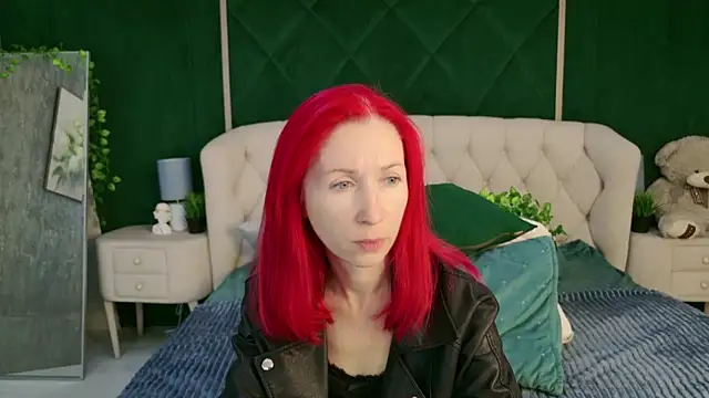 Sofia Lix online show from September 29, 2025, 4:06 am