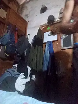 hairy mannn online show from April 30, 2026, 2:34 pm