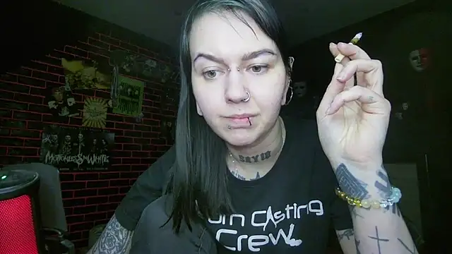 MessalinaOfficial online show from April 14, 2026, 8:48 pm
