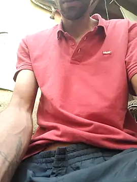 Snapshot of Dedede32 chatting on November 14, 2025, 5:00 pm Dedede32 online show from November 14, 2025, 5:00 pm