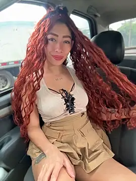 Snapshot of roxyrougee chatting on June 11, 2026, 12:36 pm roxyrougee online show from June 11, 2026, 12:36 pm