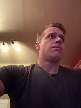 DILFiGuess11 online show from February 9, 2026, 1:42 am