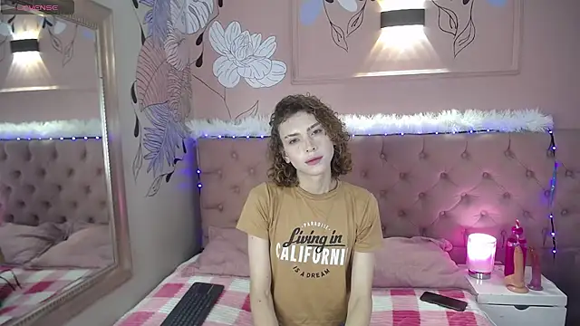 Snapshot of Aaron_Fordd chatting on November 14, 2025, 12:15 pm Aaron Fordd online show from November 14, 2025, 12:15 pm