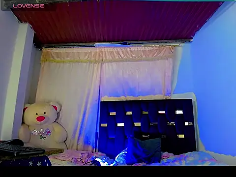 TheBlackwidows online show from November 2, 2025, 10:45 pm