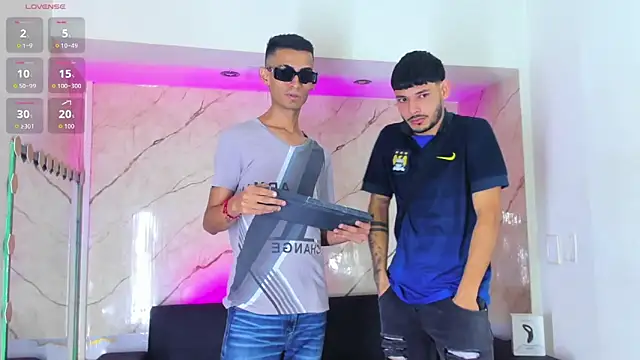 Golldens Dreamss online show from October 8, 2025, 8:17 pm