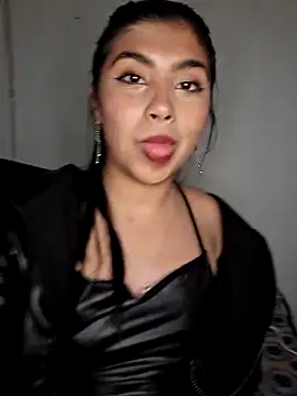 Snapshot of DianeSuns_ chatting on October 8, 2025, 2:09 am DianeSuns online show from October 8, 2025, 2:09 am