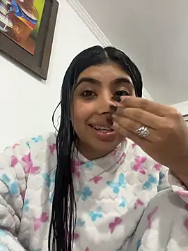 DianeSuns  online show from April 10, 2026, 3:56 am