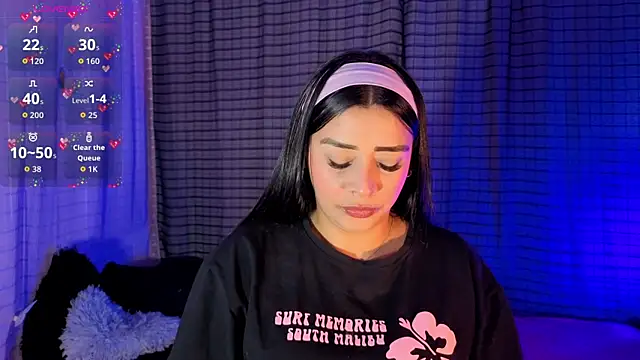 Snapshot of Kayleemorales chatting on October 8, 2025, 4:15 pm Kayleemorales online show from October 8, 2025, 4:15 pm