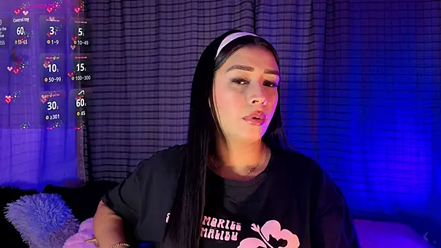 Snapshot of Kayleemorales chatting on October 11, 2025, 3:32 pm Kayleemorales online show from October 11, 2025, 3:32 pm