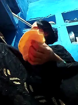 Jooli xx online show from February 2, 2026, 2:05 pm