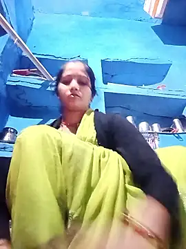 Jooli xx online show from March 4, 2026, 1:55 am