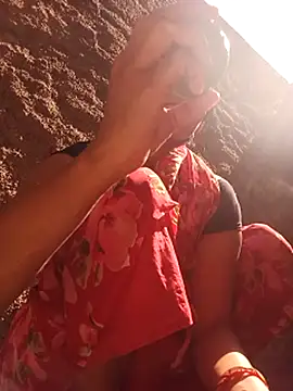 Jooli xx online show from March 12, 2026, 4:29 am