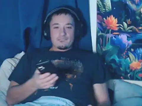 YoBlezz online show from November 15, 2025, 7:05 am