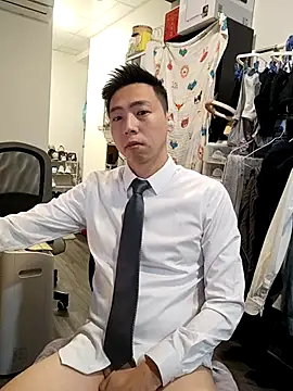 lovewhite222 online show from November 21, 2025, 3:16 am