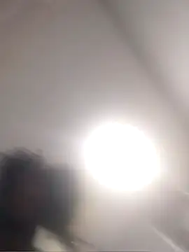 Snapshot of Louise_Mattos chatting on November 21, 2025, 7:23 pm Louise Mattos online show from November 21, 2025, 7:23 pm