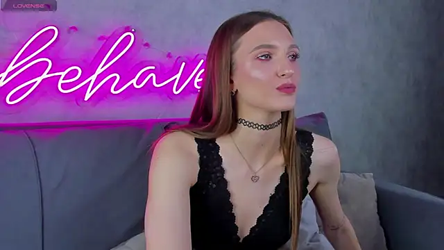 Snapshot of Alisha_Green chatting on September 17, 2025, 8:38 am Alisha Green online show from September 17, 2025, 8:38 am