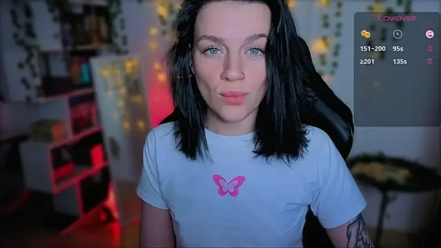 Snapshot of raspberry__girl_ chatting on September 25, 2025, 11:41 pm raspberry girl online show from September 25, 2025, 11:41 pm