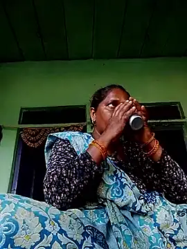 Ishwariya Hatwal online show from October 5, 2025, 2:10 am