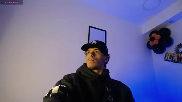 Anhonymus  online show from October 12, 2025, 3:49 am