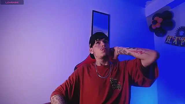 Anhonymus  online show from October 13, 2025, 3:39 am