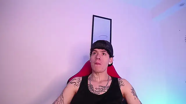 Anhonymus  online show from November 5, 2025, 4:01 am