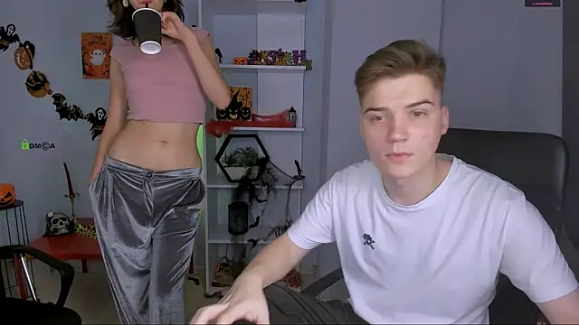 kitniss dreamy online show from October 29, 2025, 8:21 pm