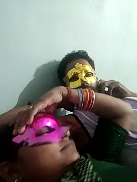 Snapshot of NIT-COUPLE chatting on September 10, 2025, 4:51 pm NIT-COUPLE online show from September 10, 2025, 4:51 pm