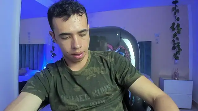 Muscle Scott online show from February 7, 2026, 7:17 pm