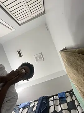 dmmeformerch online show from April 1, 2026, 3:09 pm