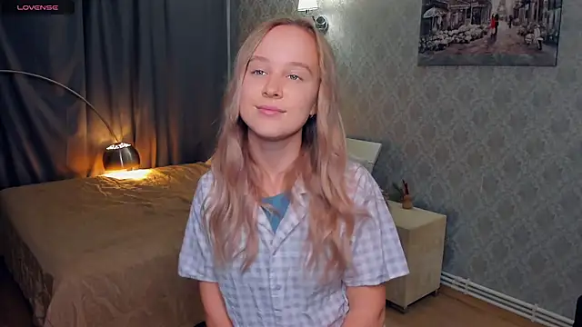 SoonMoor online show from October 30, 2025, 8:09 pm