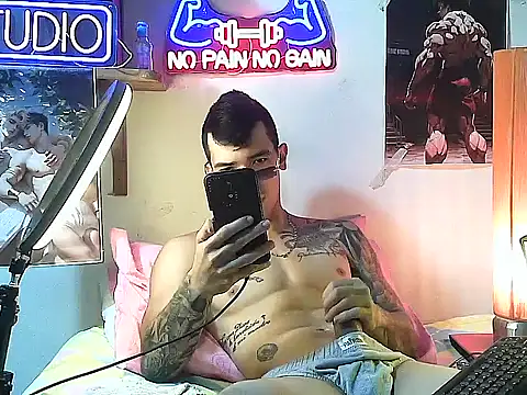 Strongcockfitness online show from September 29, 2025, 11:31 pm