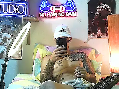 Strongcockfitness online show from October 24, 2025, 6:26 pm