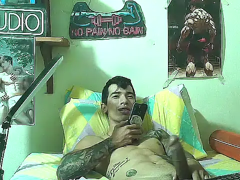 Strongcockfitness online show from November 2, 2025, 6:38 am