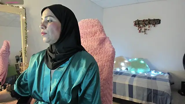 dalila kemur online show from July 29, 2026, 3:21 pm