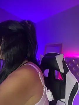 Mariana Montes online show from October 27, 2025, 7:51 pm