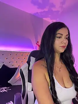 Mariana Montes online show from November 8, 2025, 7:56 pm