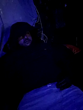 johnboones10 online show from December 5, 2025, 8:49 pm