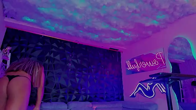 Snapshot of Naomy_Alvaradoo chatting on November 29, 2025, 2:20 pm Naomy Alvaradoo online show from November 29, 2025, 2:20 pm