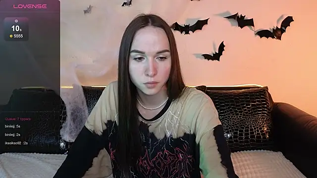 Angeel Kate online show from October 29, 2025, 5:25 pm