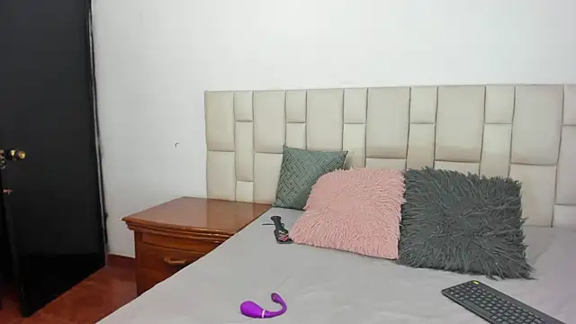 BiancaMoreti online show from June 20, 2026, 7:33 am